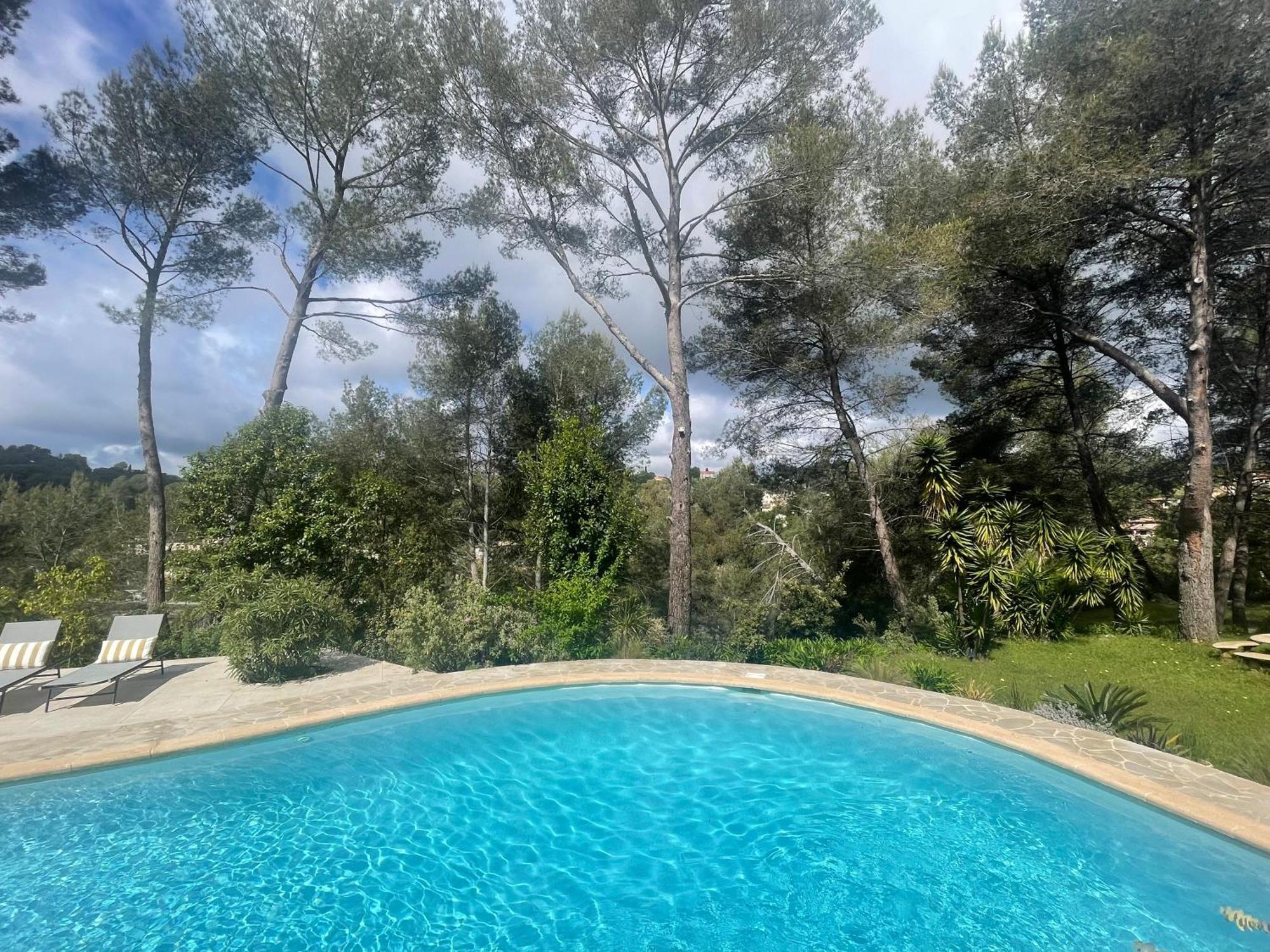 La Villa Des Carriers- Maison Avec Piscine Proche Mer روكفور-لا-بين المظهر الخارجي الصورة